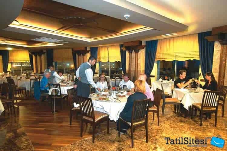 Royal Wings Hotel